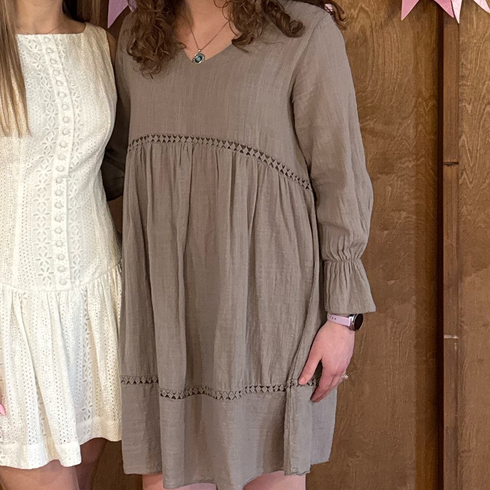 Vanessa zani mocha v neck dress medium - Picture 6 of 6